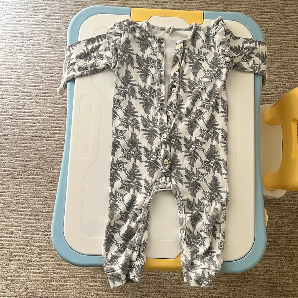 longsleeve rufflearm button jumpsuit woodland fern organiccotton  18-24m